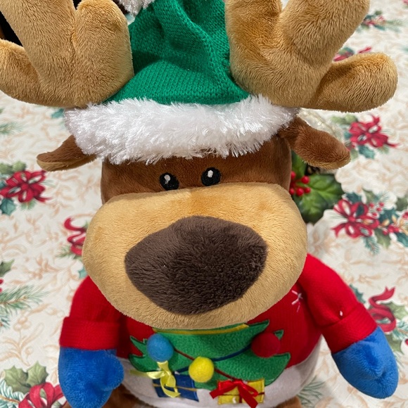 Christmas Reindeer plush Toy - Picture 2 of 7